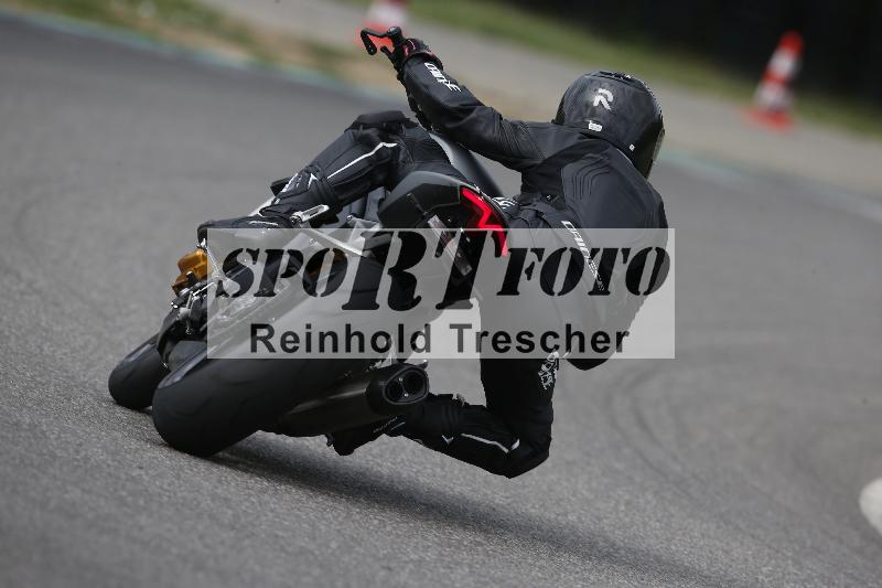 Archiv-2023/53 31.07.2023 Dunlop Ride und Test Day ADR/Gruppe gruen/backside